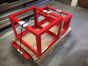 Overfladebehandlede rammer klar til levering